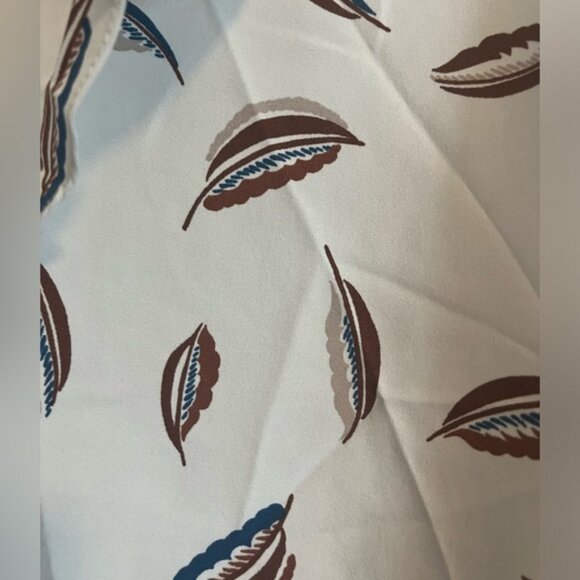 Vintage 70s vibe blouse with fall vibes Leaves and a fun bodice overlay - Picture 3 of 5